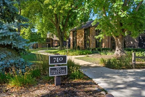 Tiny photo for 740 Saint Andrews Lane #22, Crystal Lake, IL 60014 (MLS # 12463504)