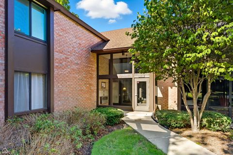 Photo of 740 Saint Andrews Lane #22, Crystal Lake, IL 60014 (MLS # 12463504)
