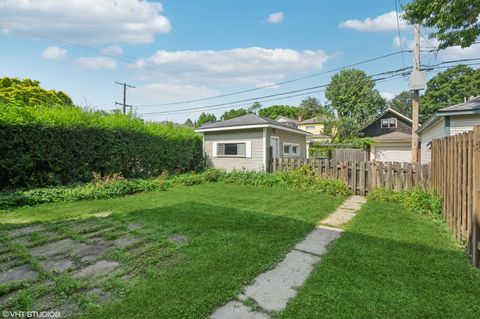 Tiny photo for 721 Clarence Avenue, Oak Park, IL 60304 (MLS # 12525861)