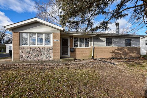 Photo of 8766 S 83rd Court, Hickory Hills, IL 60457 (MLS # 12516789)