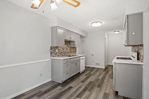 Tiny photo for 1844 Kerrybrook Court #0, Sycamore, IL 60178 (MLS # 12669329)