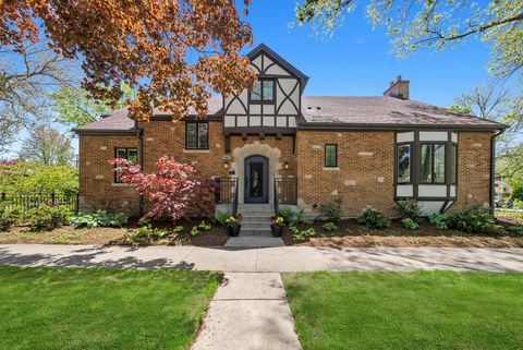 946 N Marion Street Oak Park IL 60302