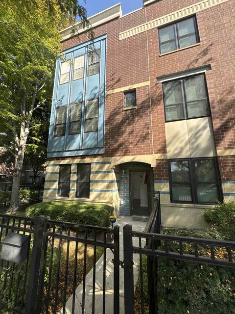 1153 N Cambridge Avenue Chicago IL 60610