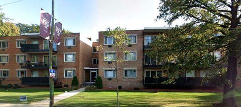2215 W 111th Street 101 Chicago IL 60643
