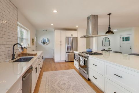 Tiny photo for 416 Leitch Avenue, La Grange, IL 60525 (MLS # 12500318)