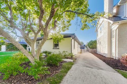 Tiny photo for 416 Leitch Avenue, La Grange, IL 60525 (MLS # 12500318)