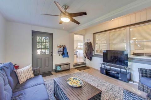 Tiny photo for 416 Leitch Avenue, La Grange, IL 60525 (MLS # 12500318)