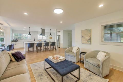 Tiny photo for 416 Leitch Avenue, La Grange, IL 60525 (MLS # 12500318)