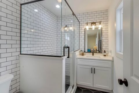 Tiny photo for 416 Leitch Avenue, La Grange, IL 60525 (MLS # 12500318)