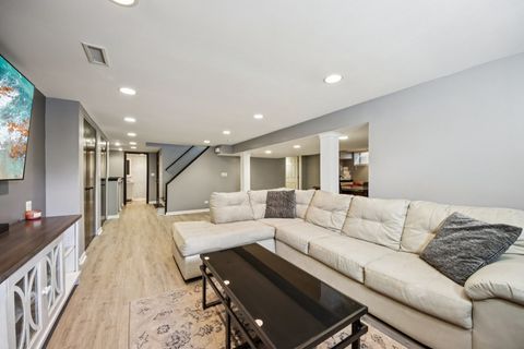 Tiny photo for 511 Greens View Drive, Algonquin, IL 60102 (MLS # 12595594)