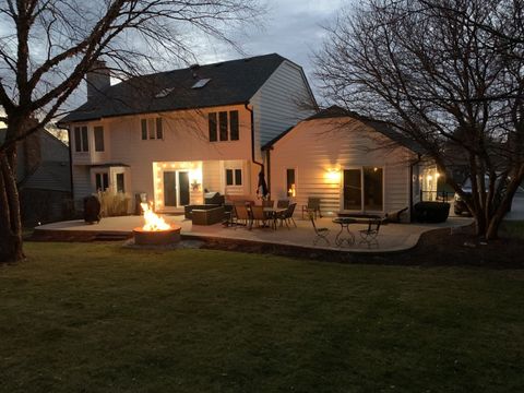 Tiny photo for 511 Greens View Drive, Algonquin, IL 60102 (MLS # 12595594)