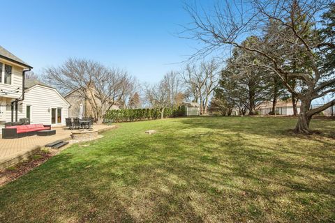 Tiny photo for 511 Greens View Drive, Algonquin, IL 60102 (MLS # 12595594)