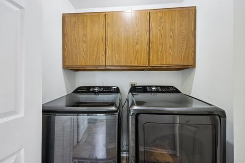 Tiny photo for 511 Greens View Drive, Algonquin, IL 60102 (MLS # 12595594)