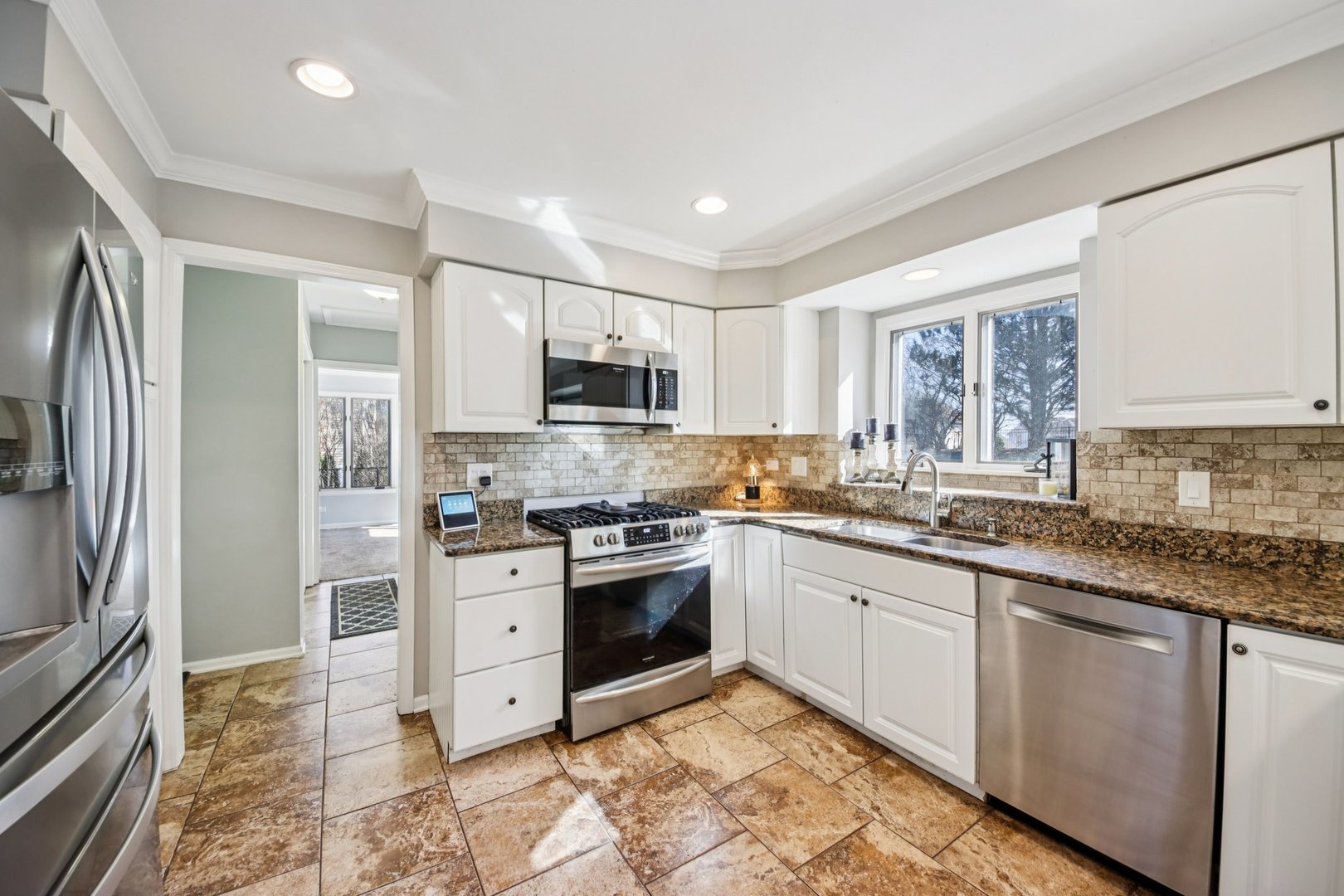 511 Greens View Drive