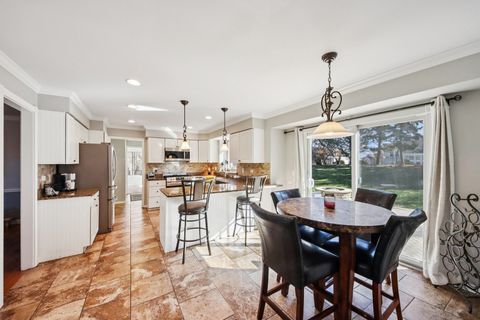 Tiny photo for 511 Greens View Drive, Algonquin, IL 60102 (MLS # 12595594)