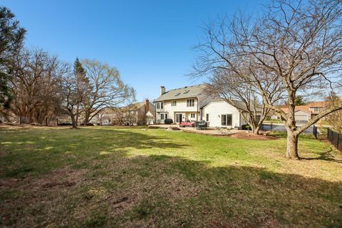 Tiny photo for 511 Greens View Drive, Algonquin, IL 60102 (MLS # 12595594)