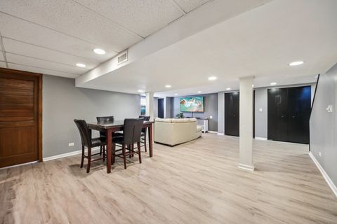 Tiny photo for 511 Greens View Drive, Algonquin, IL 60102 (MLS # 12595594)