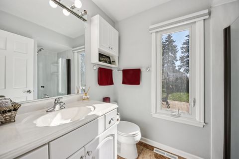 Tiny photo for 511 Greens View Drive, Algonquin, IL 60102 (MLS # 12595594)