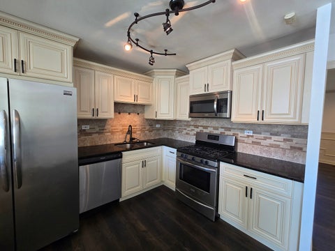 Tiny photo for 5633 Fernwood Court, Matteson, IL 60443 (MLS # 12788582)
