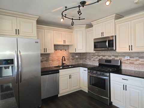 Tiny photo for 5633 Fernwood Court, Matteson, IL 60443 (MLS # 12788582)