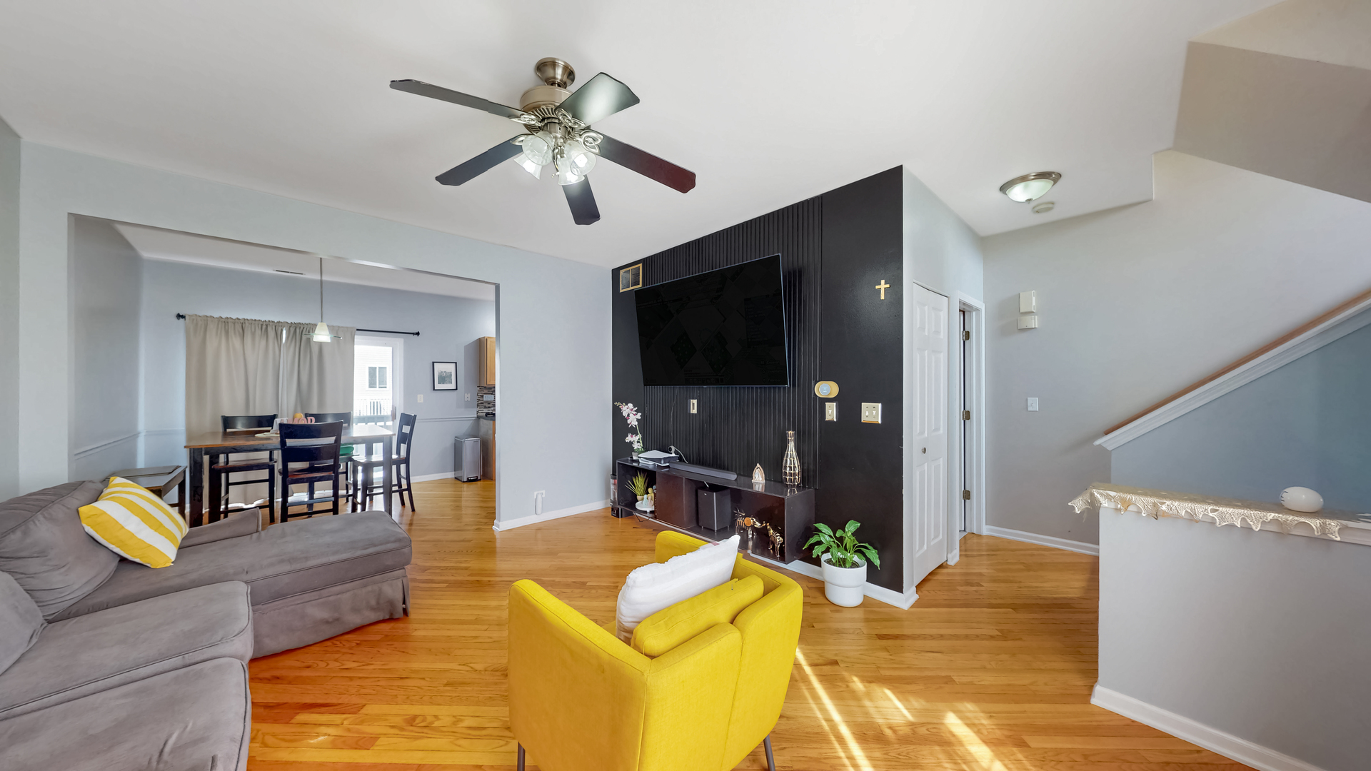 3559 Woodside Court