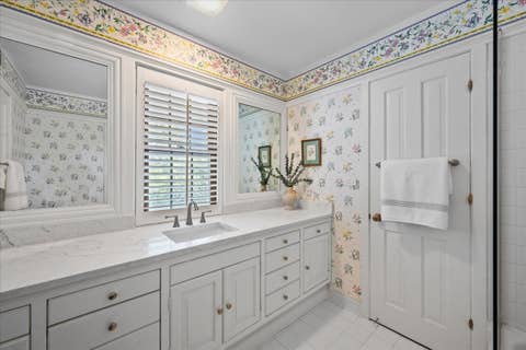 Tiny photo for 306 Sunset Ridge Road, Northfield, IL 60093 (MLS # 12679671)