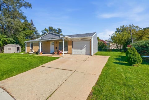 Tiny photo for 314 Evans Court, Streamwood, IL 60107 (MLS # 12770707)