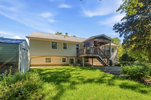 Tiny photo for 933 W Gilbert Avenue, Palatine, IL 60067 (MLS # 12702936)