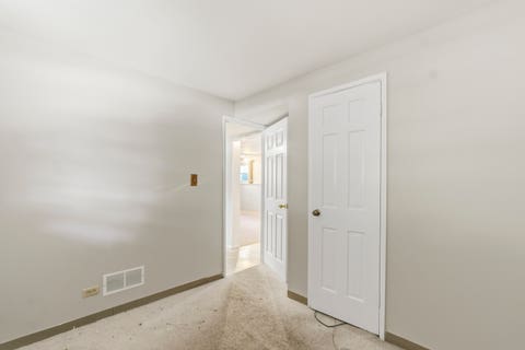 Tiny photo for 933 W Gilbert Avenue, Palatine, IL 60067 (MLS # 12702936)
