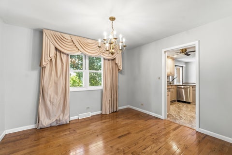 Tiny photo for 933 W Gilbert Avenue, Palatine, IL 60067 (MLS # 12702936)