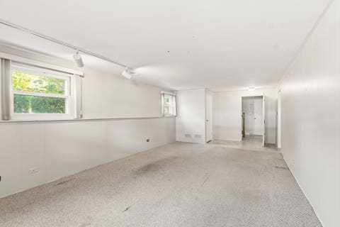 Tiny photo for 933 W Gilbert Avenue, Palatine, IL 60067 (MLS # 12702936)