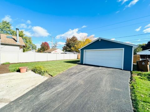 Tiny photo for 9705 Oak Park Avenue, Oak Lawn, IL 60453 (MLS # 12481786)