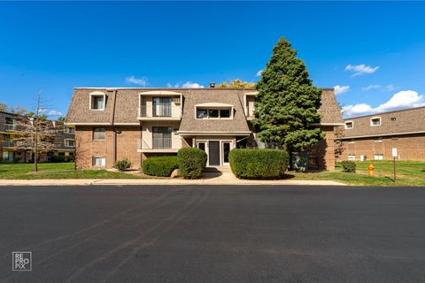Photo of 264 E Bailey Road #E, Naperville, IL 60565 (MLS # 12504165) Photo of 264 E Bailey Road #E, Naperville, IL 60565 (MLS # 12504165)