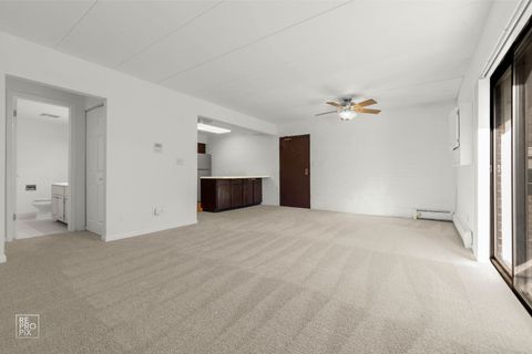 Tiny photo for 264 E Bailey Road #E, Naperville, IL 60565 (MLS # 12504165)