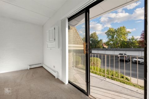 Tiny photo for 264 E Bailey Road #E, Naperville, IL 60565 (MLS # 12504165)