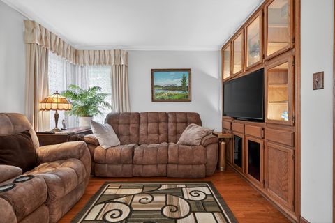 Tiny photo for 8021 S Lavergne Avenue, Burbank, IL 60459 (MLS # 12611755)