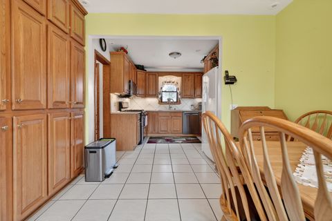 Tiny photo for 8021 S Lavergne Avenue, Burbank, IL 60459 (MLS # 12611755)