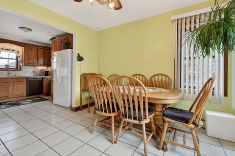 Tiny photo for 8021 S Lavergne Avenue, Burbank, IL 60459 (MLS # 12611755)