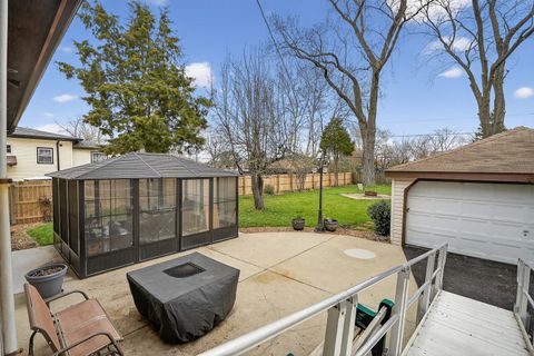 Tiny photo for 8021 S Lavergne Avenue, Burbank, IL 60459 (MLS # 12611755)