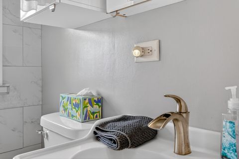 Tiny photo for 8021 S Lavergne Avenue, Burbank, IL 60459 (MLS # 12611755)