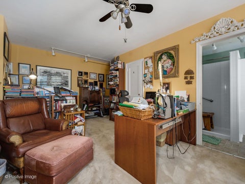 Tiny photo for 5555 N SHERIDAN Road #1612, Chicago, IL 60640 (MLS # 12685255)