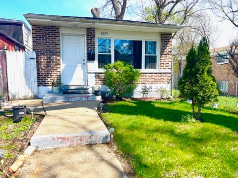 Photo of Chicago, IL 60636 (MLS # 12629481)