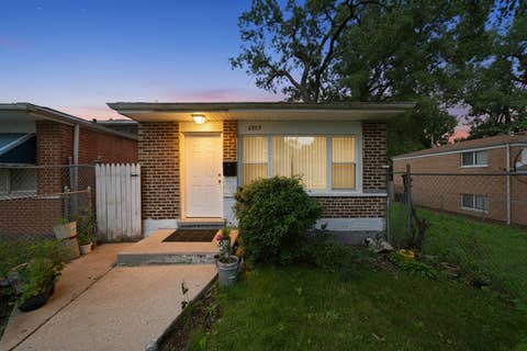 Tiny photo for 6909 S Ada Street, Chicago, IL 60636 (MLS # 12629481)