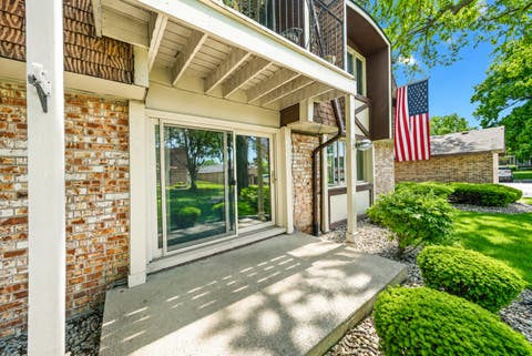 Tiny photo for 12750 Carriage Lane #C1, Crestwood, IL 60418 (MLS # 12656642)