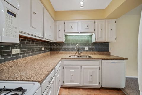 Tiny photo for 12750 Carriage Lane #C1, Crestwood, IL 60418 (MLS # 12656642)