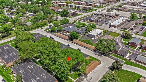 Tiny photo for 12750 Carriage Lane #C1, Crestwood, IL 60418 (MLS # 12656642)