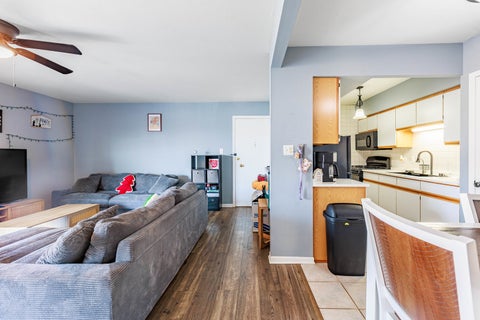Tiny photo for 11036 S Kilpatrick Avenue #3SW, Oak Lawn, IL 60453 (MLS # 12765792)