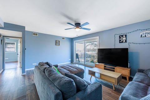 Tiny photo for 11036 S Kilpatrick Avenue #3SW, Oak Lawn, IL 60453 (MLS # 12765792)
