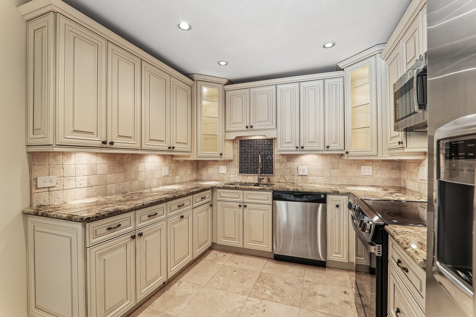 3950 Dundee Road 203