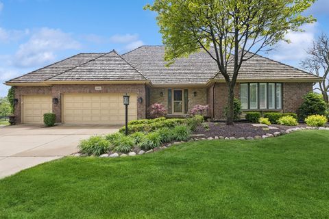 Photo of 8401 Golfview Drive, Orland Park, IL 60462 (MLS # 12639550)